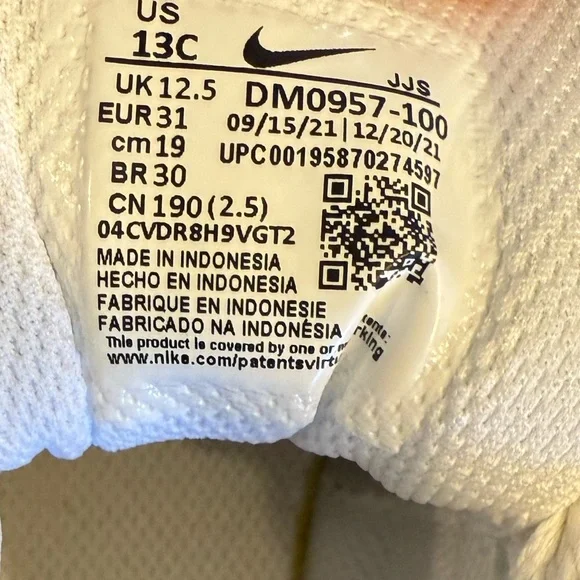 Girls Nike Air Max 90s size 13C - Picture 7 of 7